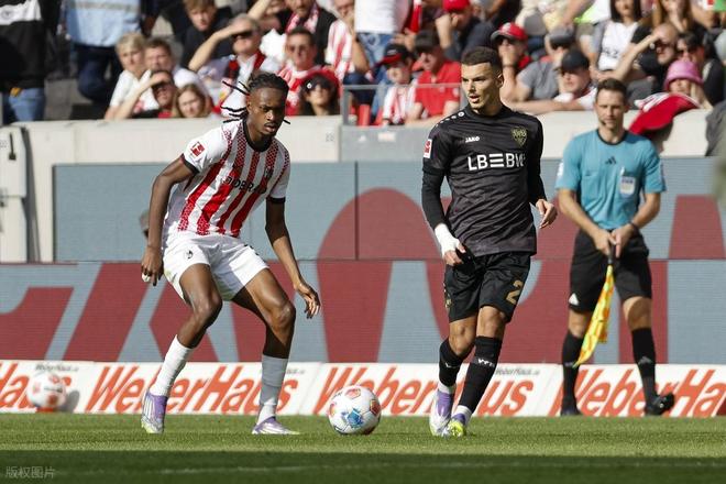 转折点！上海久事战术微调，德甲赛后攻防权衡，气氛紧张，控场能力受关注的简单介绍